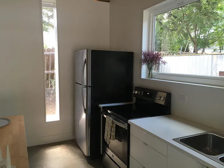 1908 E 21st St #2 — Photo 6