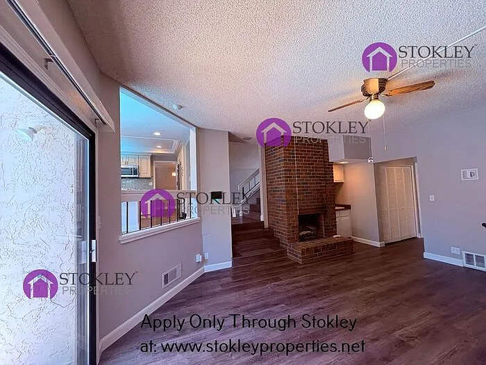 2397 Lake Meadow Cir — Photo 15