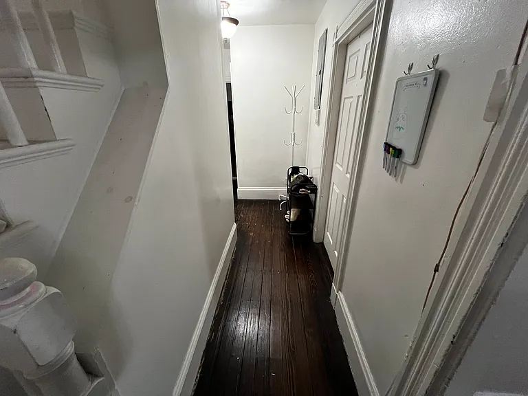 40 Hillside St — Photo 41