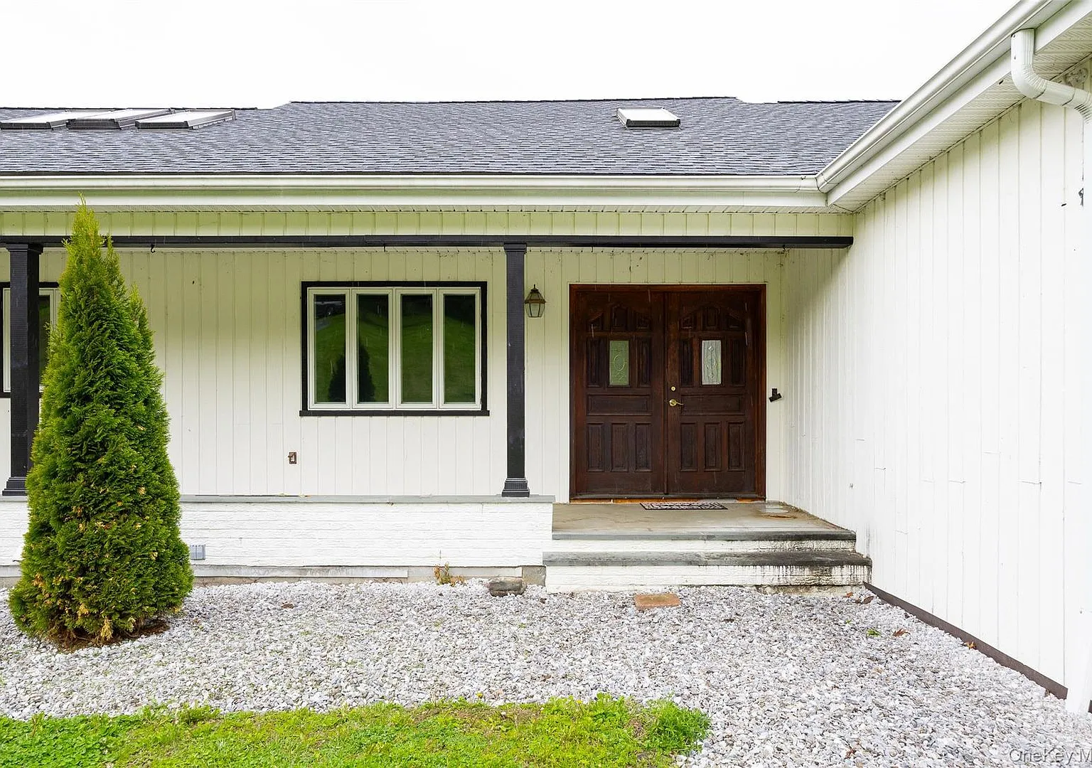 5 bed, 3.5 bath, 3635 sqft, $4,000 — Photo 3