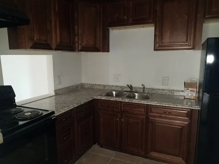 soft close cabinets