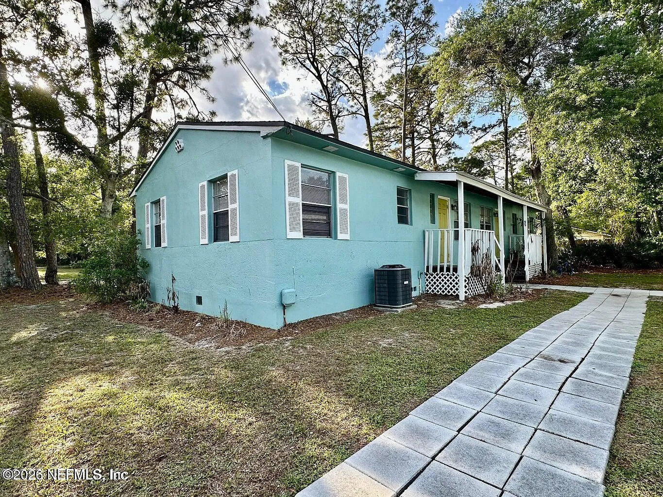2 bed, 1.0 bath, 750 sqft, $1,550 — Photo 1
