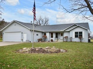 346 Saehler Dr, Minnesota City, MN 55959