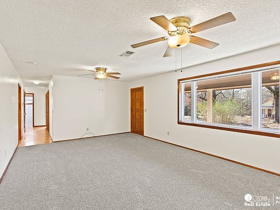 4th image of 1806 Amsterdam St
