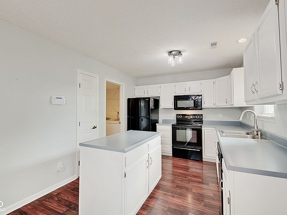 4th image of 7703 Wood Stream Dr