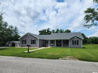 1009 Trolley St, Eldorado, IL 62930