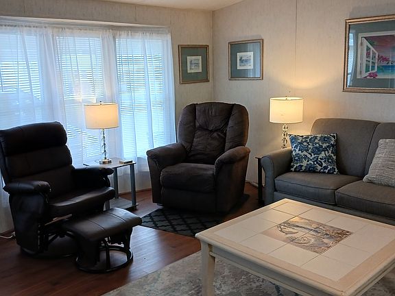 4th image of 10360 S Walden Forest Cir #220