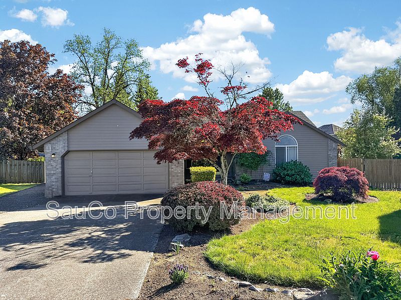 1st image of 205 NW 8th Ct