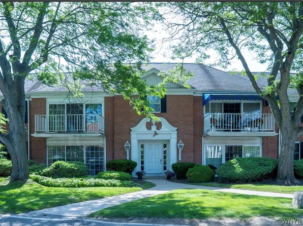 2 Hickory Hill Rd APT B, Buffalo, NY 14221