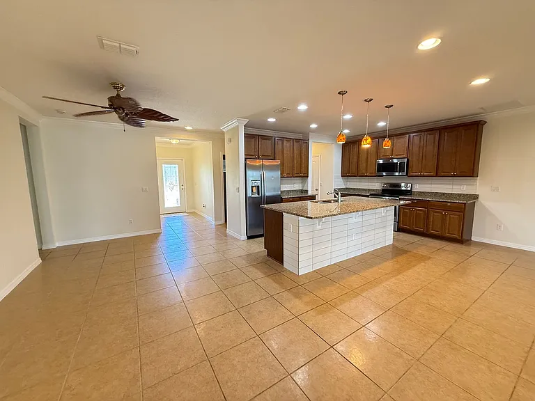 1220 Water Willow Dr — Photo 5