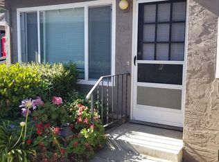 1001 Sunset Dr APT F, Hollister, CA