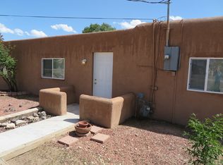 158 Sandia Rd NW, Albuquerque, NM 87107
