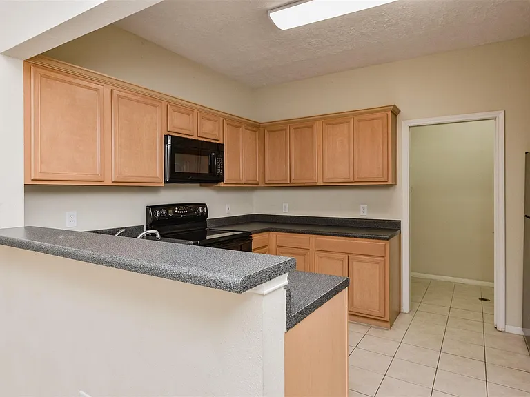717 Cedarwood Dr — Photo 14