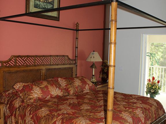 King size bed in master bedroom