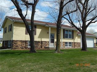 1005 Randolph St, Red Bud, IL 62278