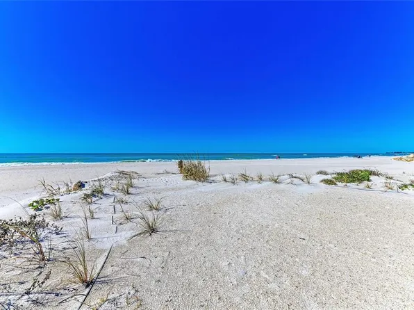 3007 Avenue F, Holmes Beach, FL 34217