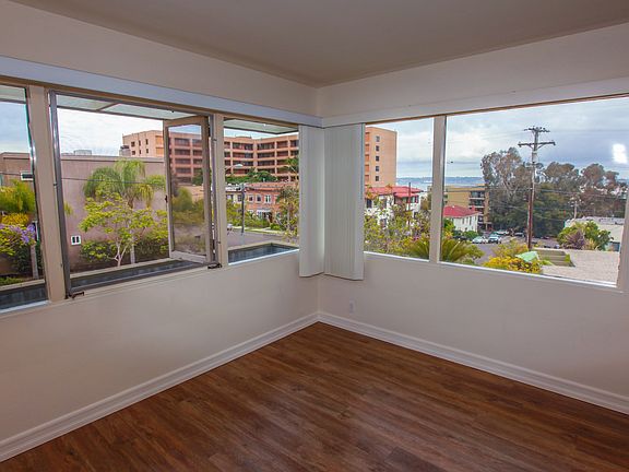 Living room windows/Bay View