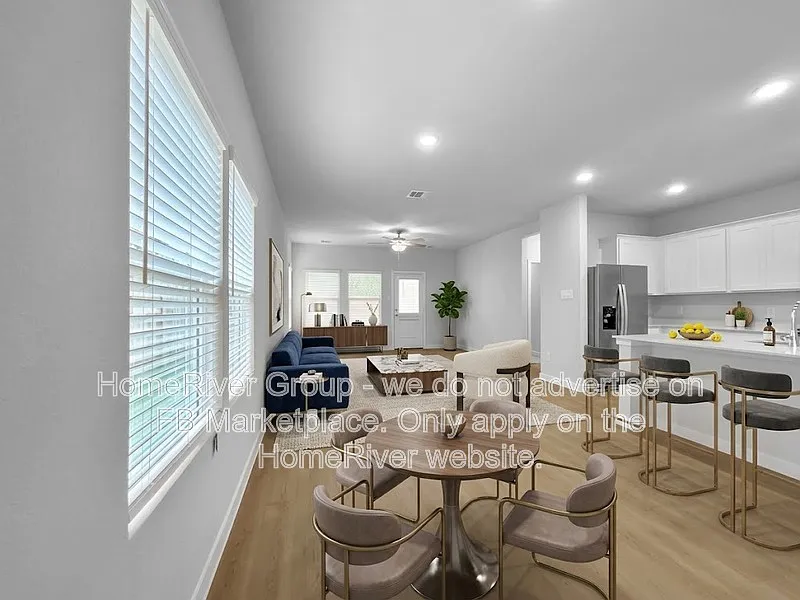 4 bed, 2.5 bath, 2260 sqft, $2,395 — Photo 2