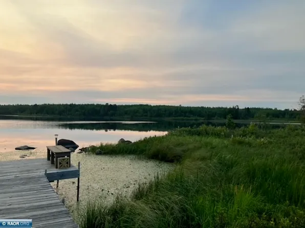 331 Viking Dr, Hoyt Lakes, MN 55750