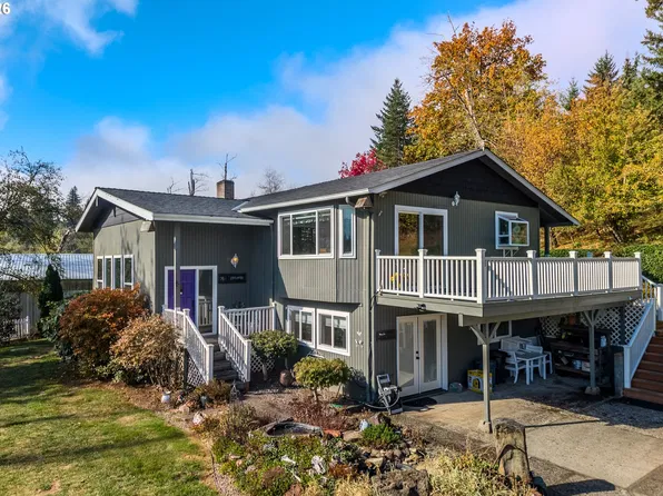 915 SE Pounder Rd, Corbett, OR 97019