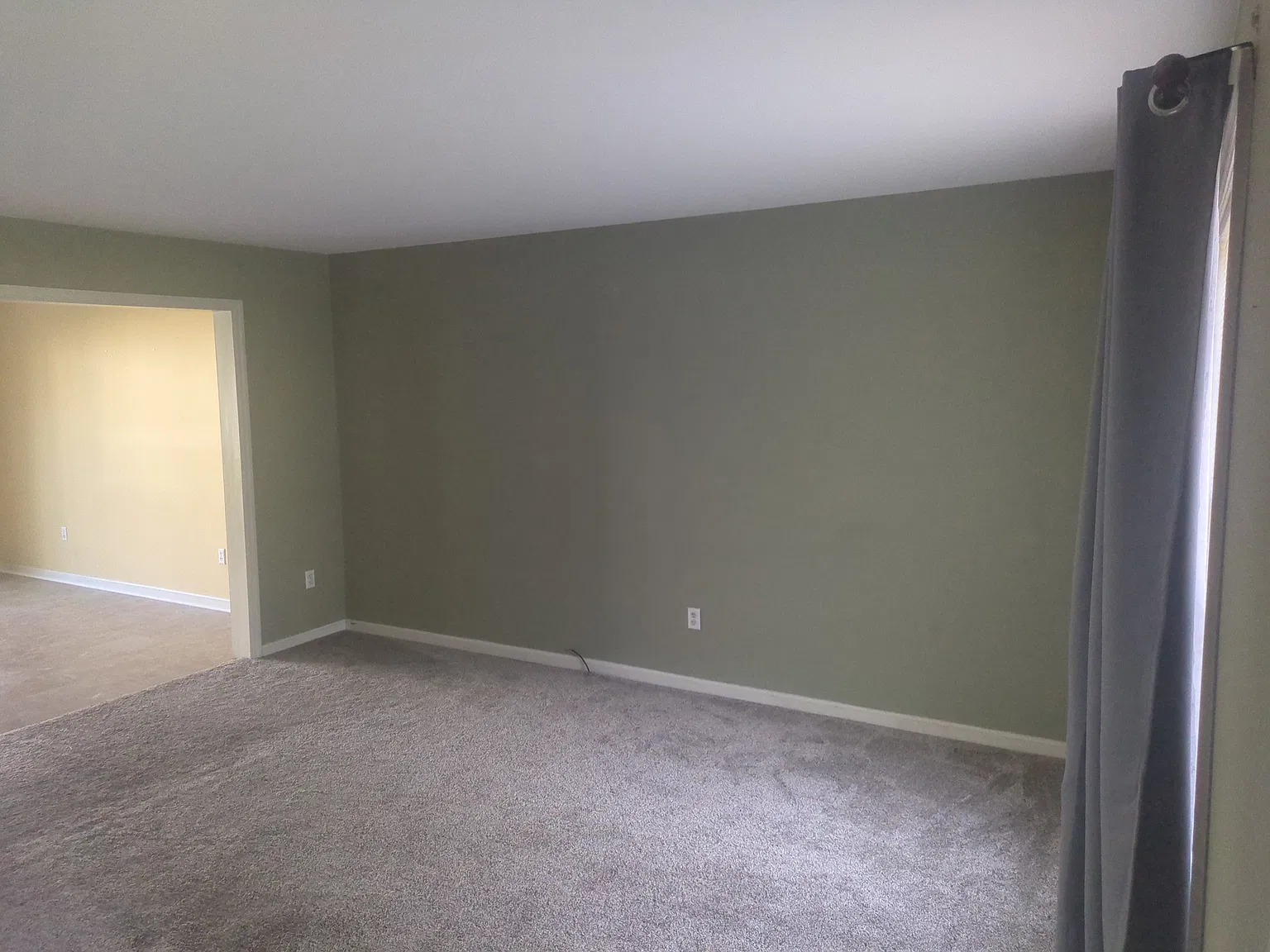 3 bed, 1.5 bath, 1320 sqft, $1,850 — Photo 2