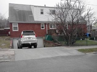 4301 158th St, Flushing, NY 11358