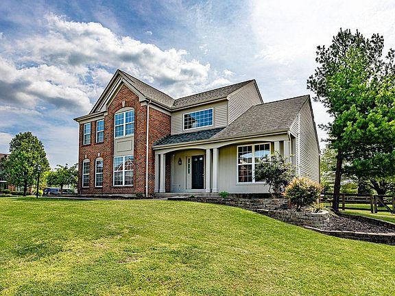 4th image of 8796 Carey Woods Ln
