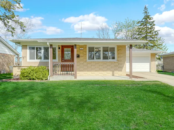 527 N Virginia Ave, Glenwood, IL 60425
