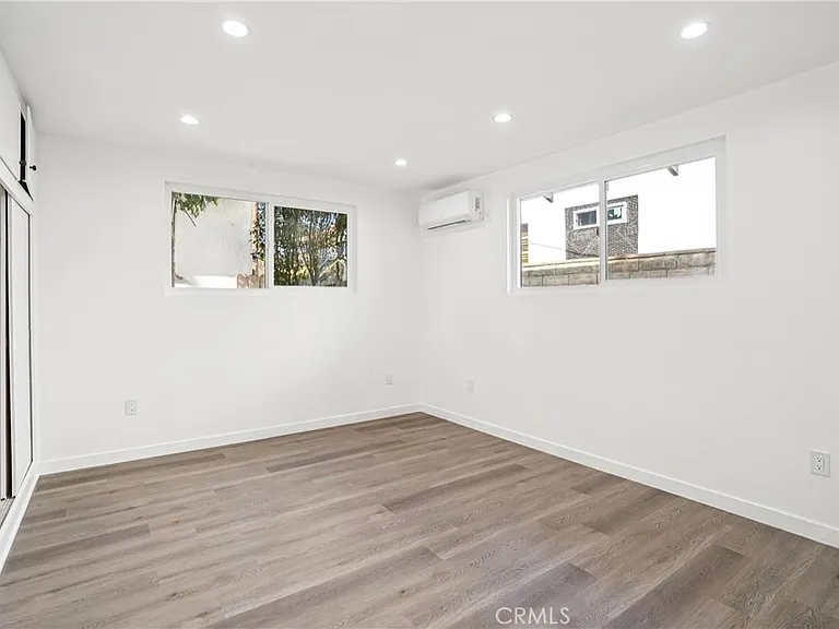 1474 N Allen Ave #1474 — Photo 15