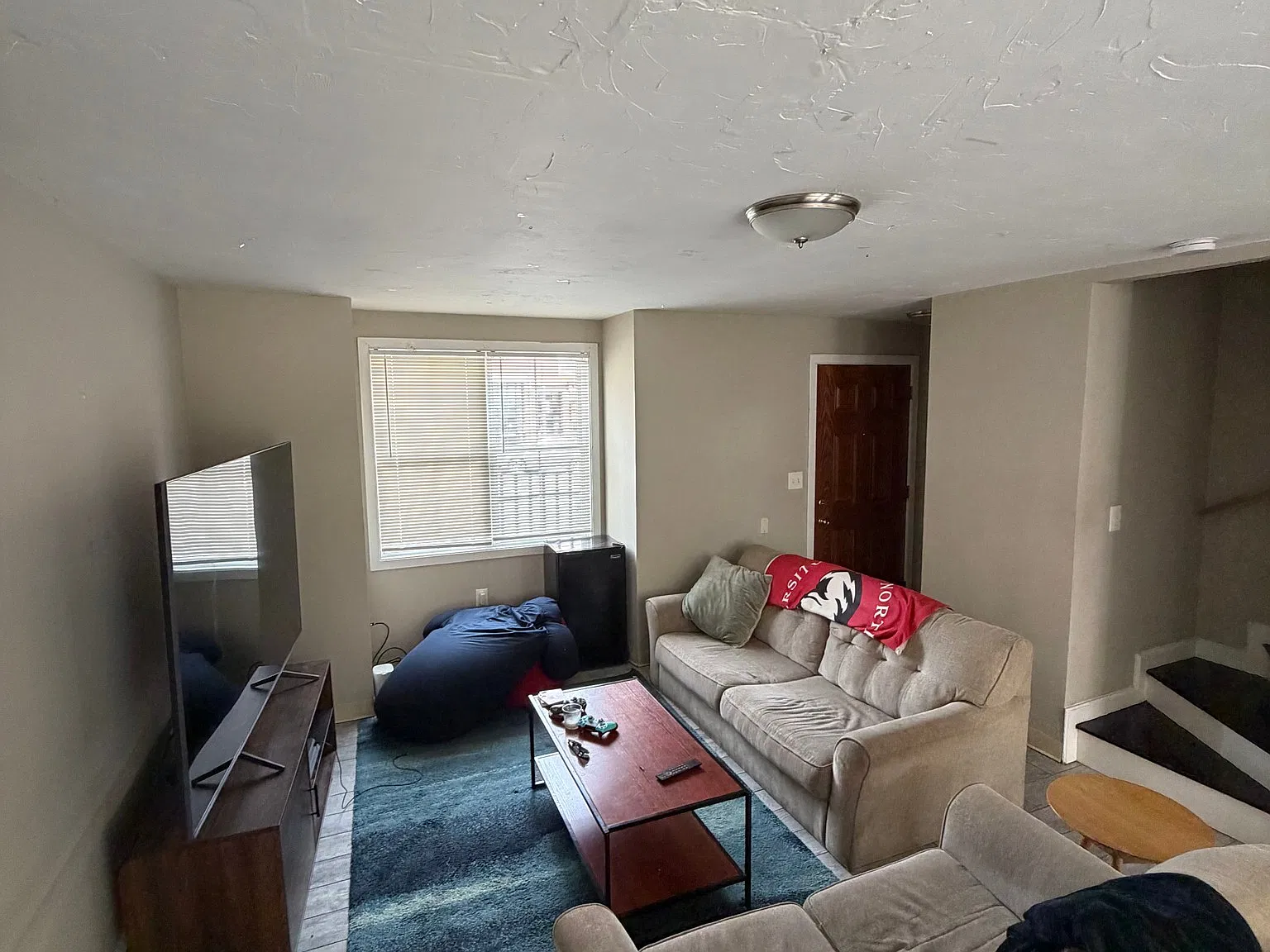 4 bed, 2.0 bath, $6,200 — Photo 3