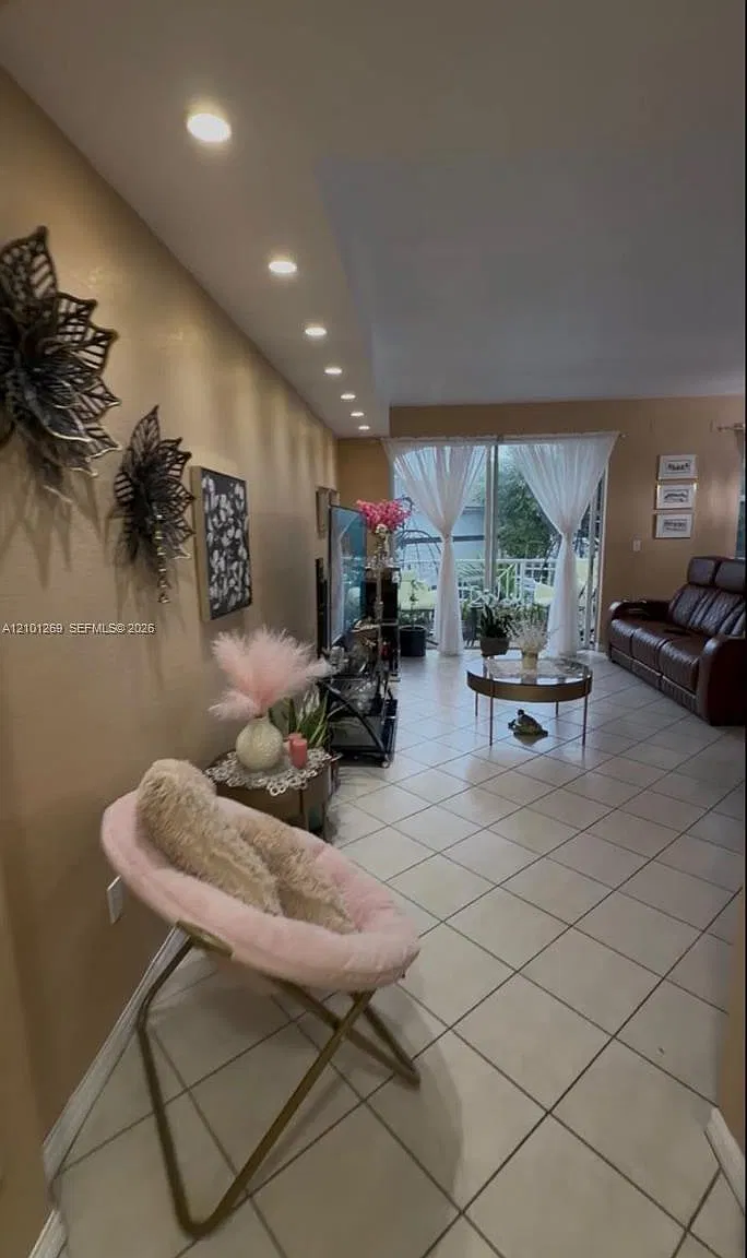 Century Park Condo — Photo 3