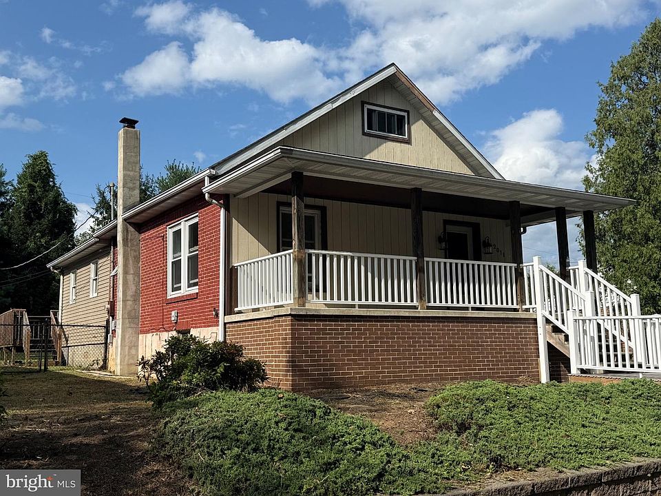 1st image of 2011 Reading Ave