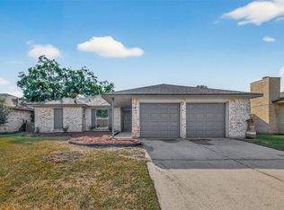 5507 Greenhill Forest Dr, Houston, TX 77088