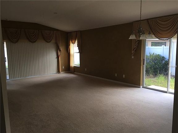 4th image of 3339 Livingston Dr