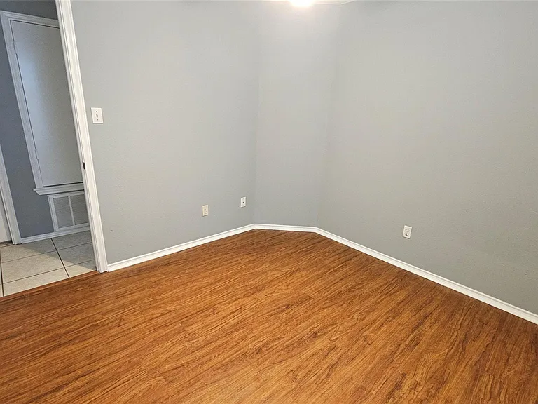 2241 Ada Ln — Photo 6