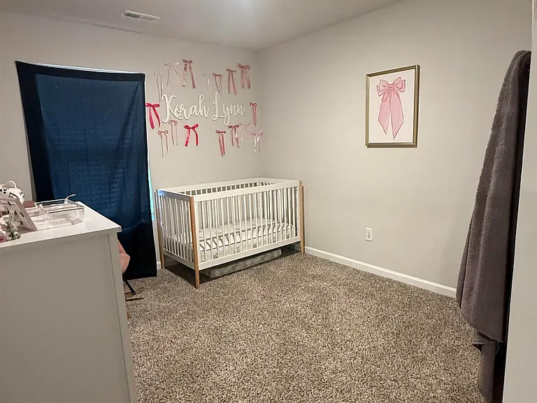 1510 Heritage Cir SE — Photo 4