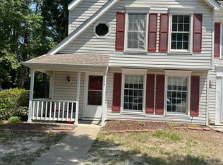 124 Sterling Ct, Yorktown, VA 23693