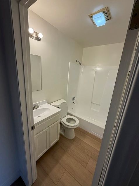 1st image of 2225 Marathon St