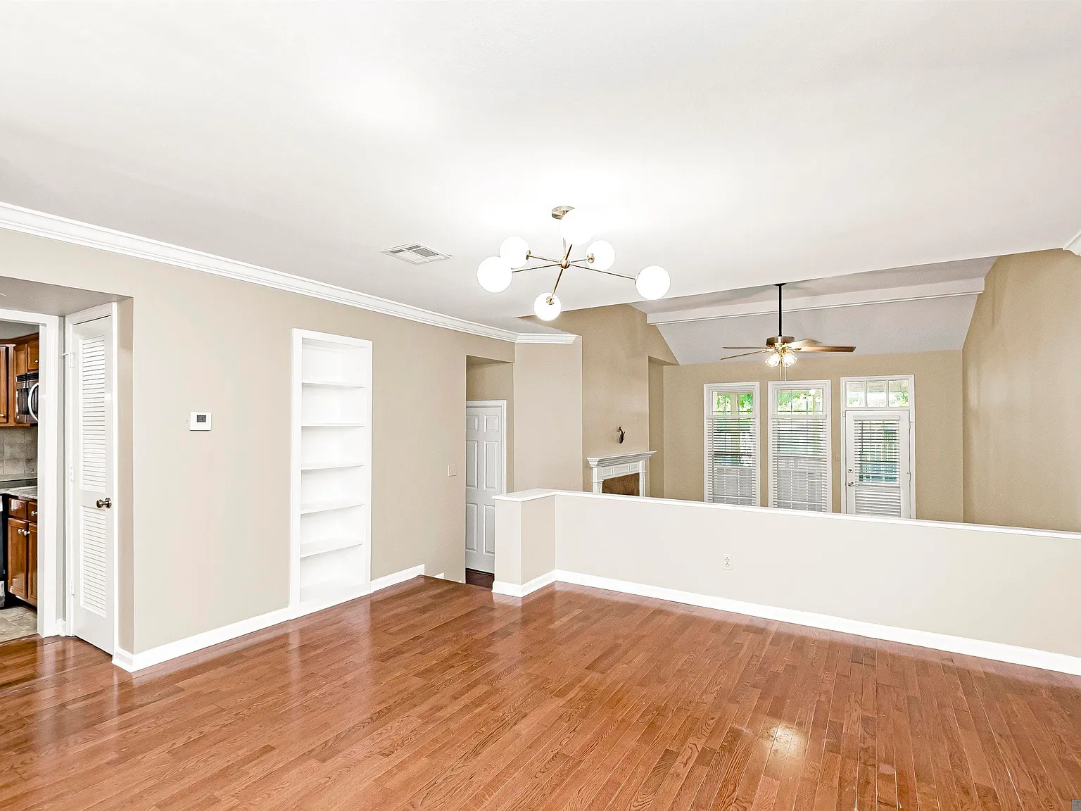 3 bed, 1706 sqft, $1,995 — Photo 3