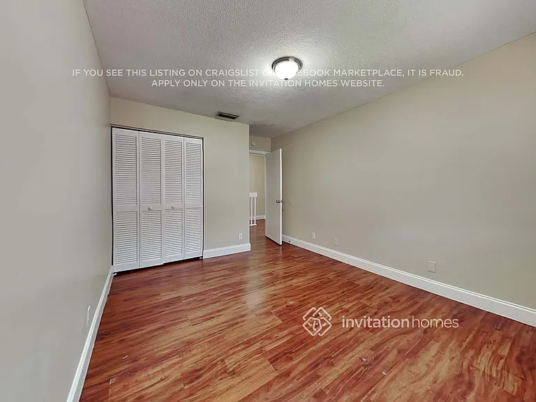 12190 Brisbane Ln — Photo 13