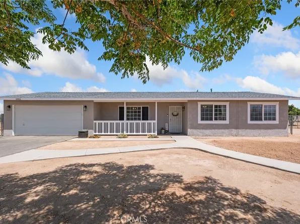 10811 Nambe Rd, Apple Valley, CA 92308