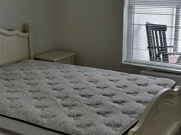 4th image of 8940 University Cres #Townhouse