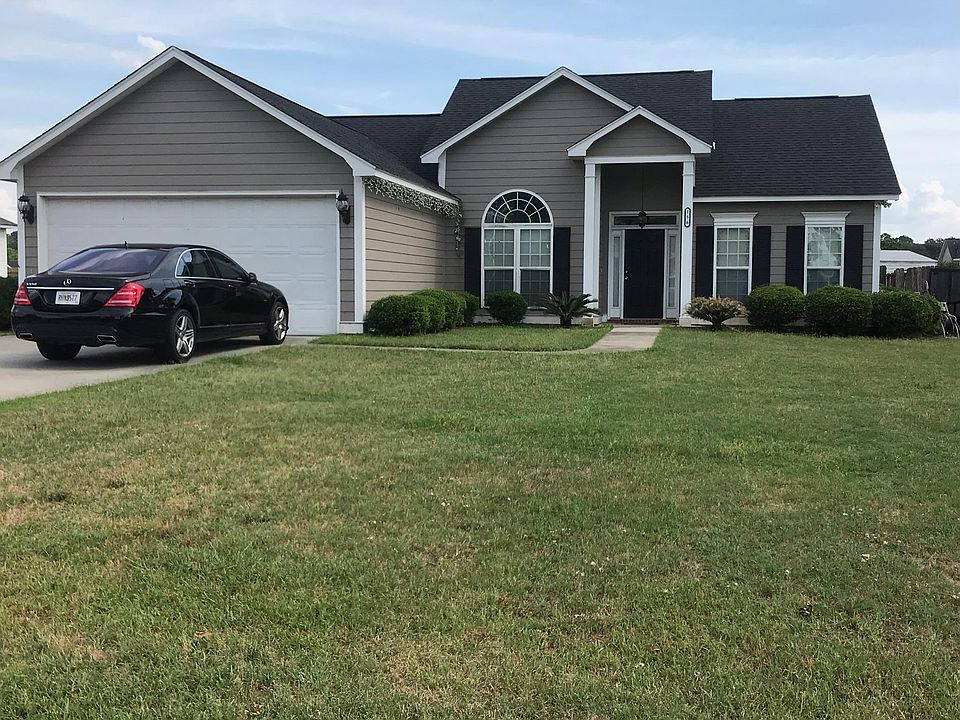 1st image of 156 Hedgerow Dr