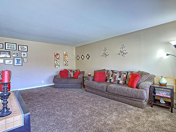 5th image of 8732 Boise St
