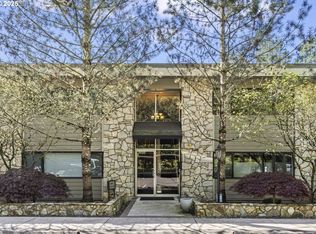1500 SW Skyline Blvd APT 17, Portland, OR 97221