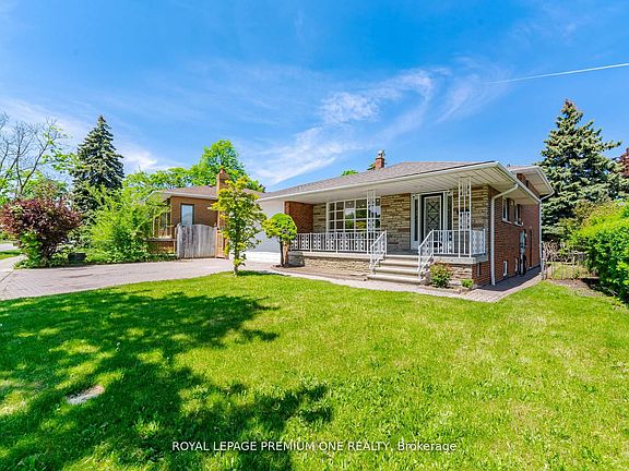 3rd image of 3195 Golden Orchard Dr