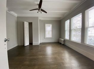 104 Narragansett St #1, Springfield, MA 01107