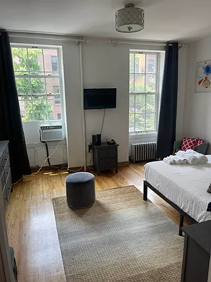 Rented by Oxford Property Group | media 3