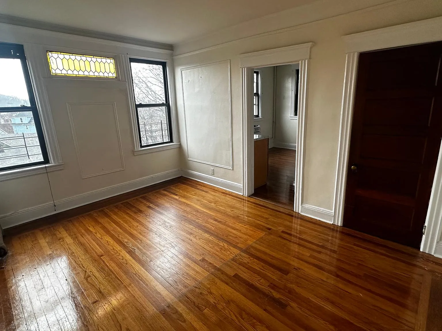 121 Saratoga Ave — Photo 3