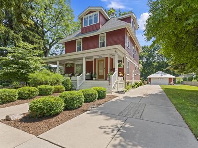 613 West Labelle AVENUE, Oconomowoc, WI, 53066